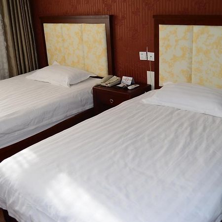 Super 8 Beijing Daxing Huangcun Hotel Buitenkant foto