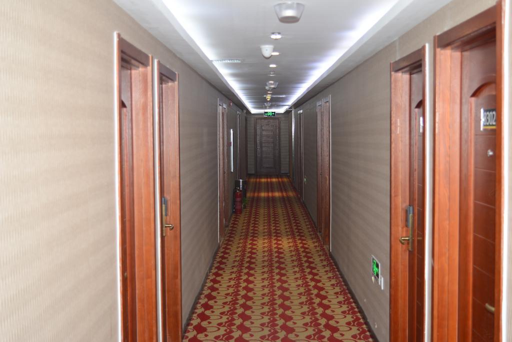 Super 8 Beijing Daxing Huangcun Hotel Buitenkant foto